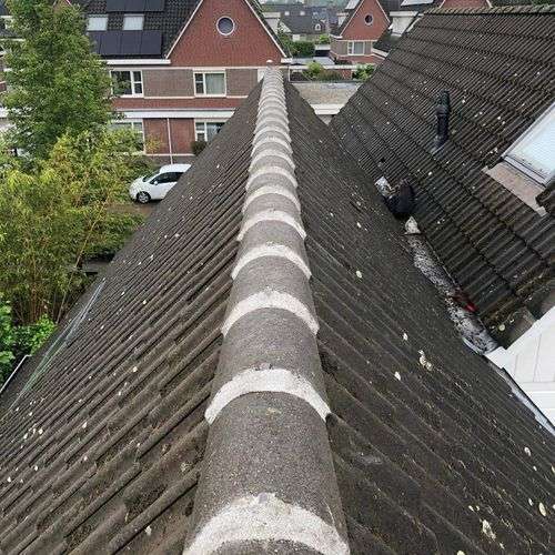 Dakinspectie Winsum aan de nokvorsten Dakinspectie Winsum aan de nokvorsten